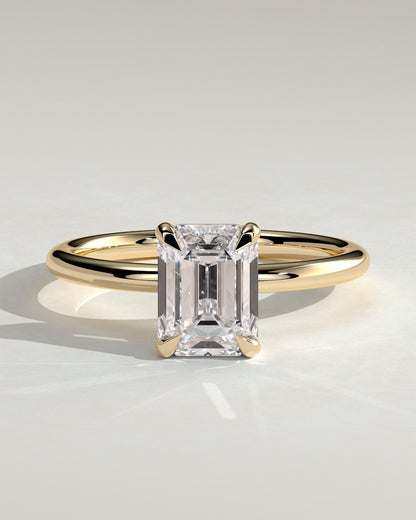 Celine – Emerald Solitär Verlobungsring in 14k/18k Gelbgold mit Labordiamant | Élysée Diamonds