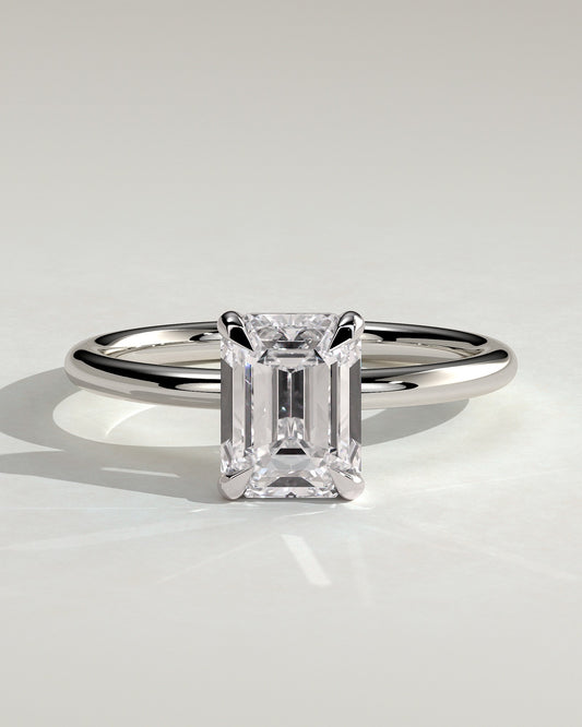 Celine – Emerald Solitär Verlobungsring in 14k/18k Weißgold mit Labordiamant | Élysée Diamonds