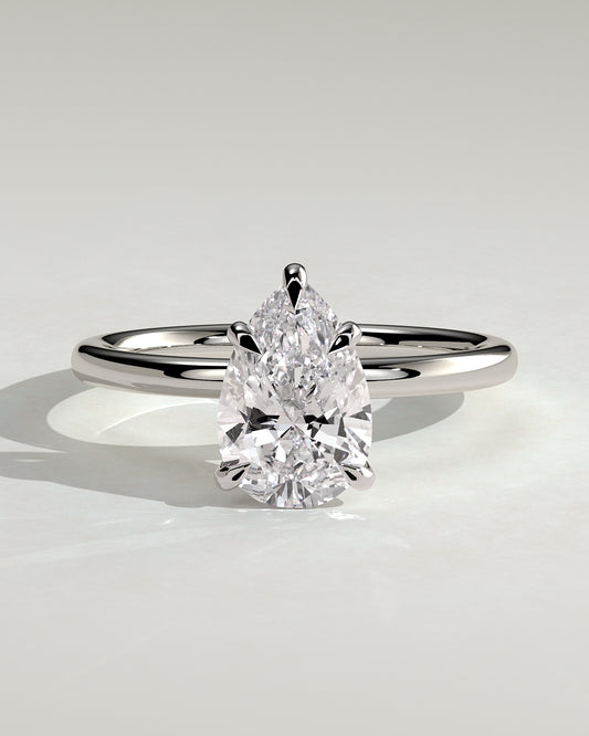 Valora – Pear Solitär Verlobungsring in 14k/18k Weißgold mit Labordiamant | Élysée Diamonds