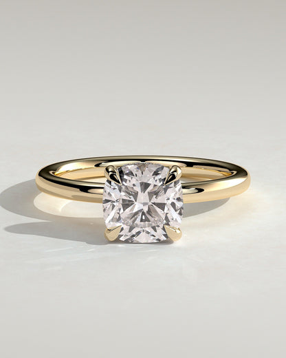 Sorella – Cushion Verlobungsring mit Hidden Halo in 14k/18k Gelbgold mit Labordiamant | Élysée Diamonds