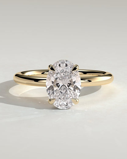 Selene – Ovaler Solitär Verlobungsring mit Hidden Halo in 14k/18k Gelbgold mit Labordiamant | Élysée Diamonds