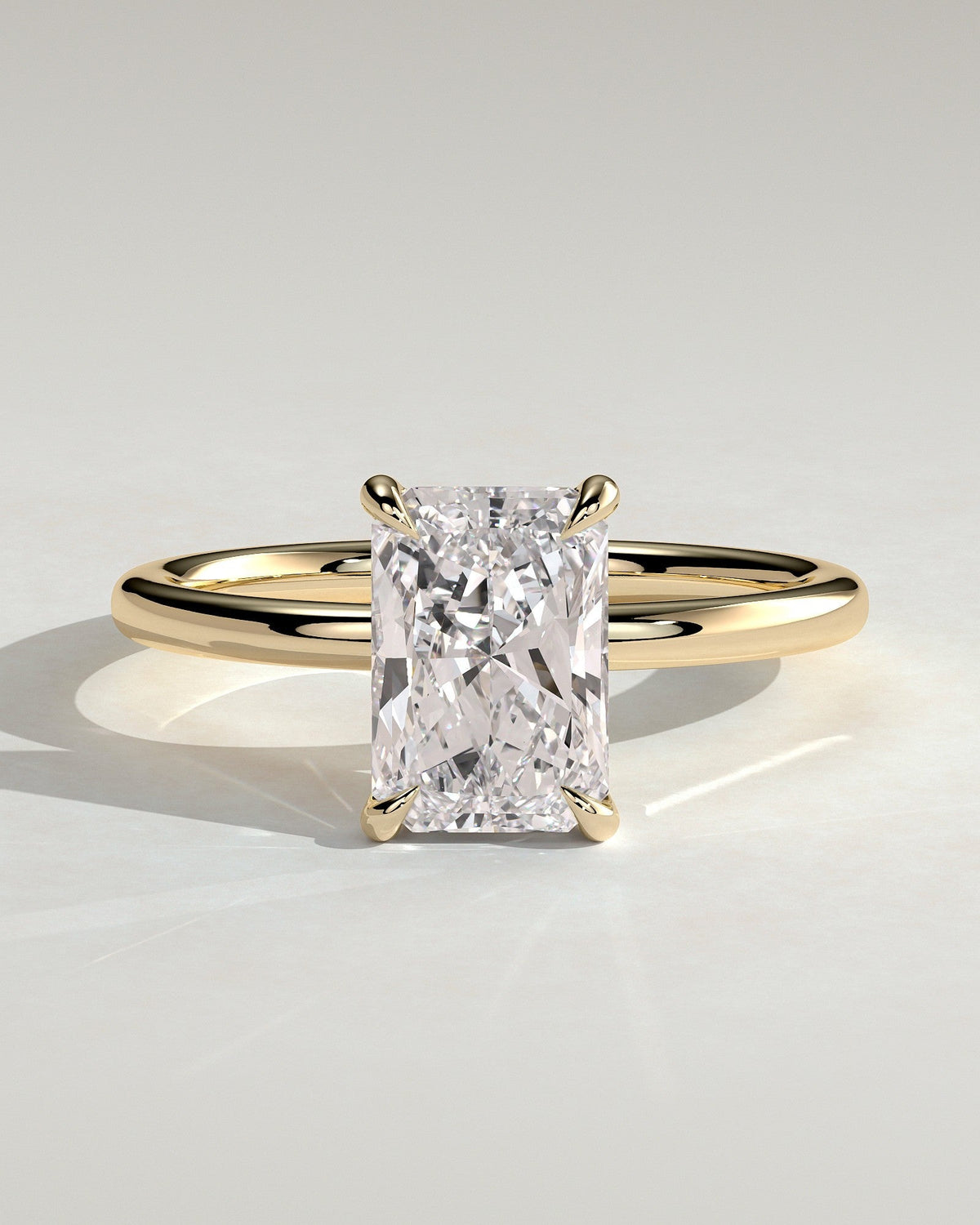 Mariah – Radiant Solitär Verlobungsring in 14k/18k Gelbgold mit Labordiamant | Élysée Diamonds