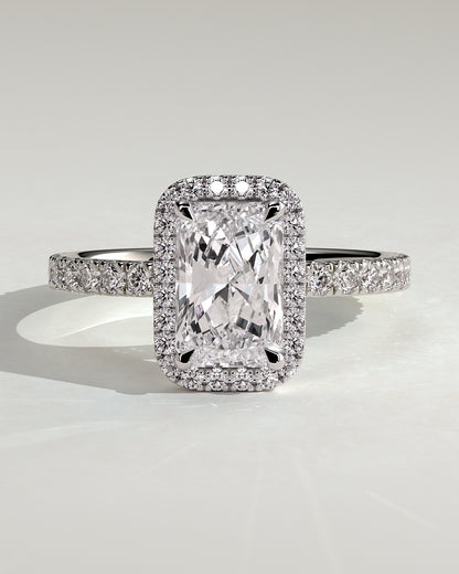 Alora – Radiant Verlobungsring mit Halo & Pavé in 14k/18k Weißgold mit Labordiamant | Élysée Diamonds