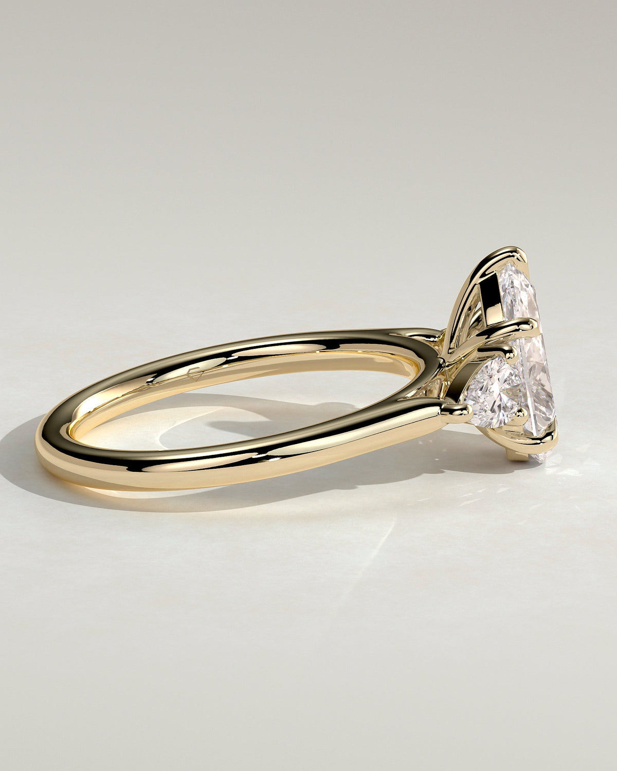Gelbgold Ansicht 3